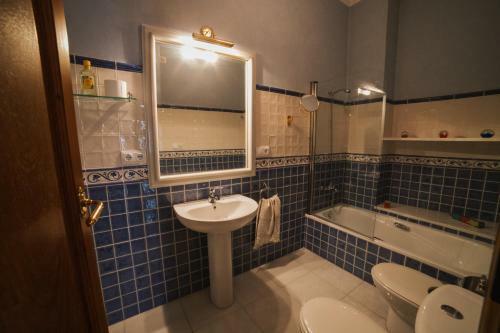 Bed & Breakfast Andalusian Palace