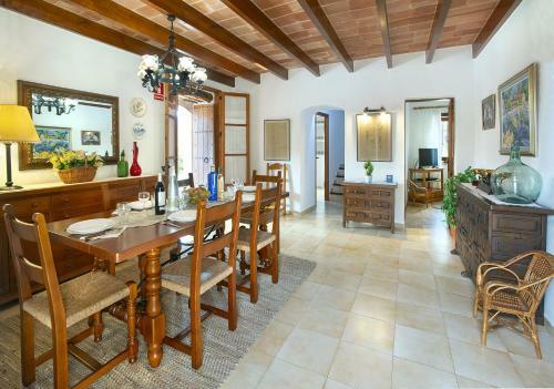 Owl Booking Villa Can Bandera - Rustic Stay