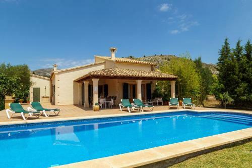 Villa Punta Colet
