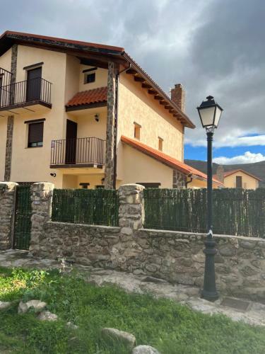 Encanto - Pinilla Del Valle