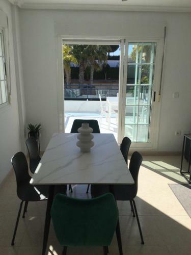 Apartamento Duplex - 500m From Mil Palmeras Beach