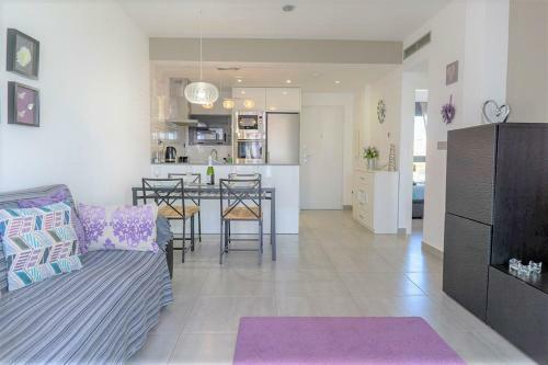 Fantastic 2 Bed Apartment In Modern Complex In Pilar de La Horadada
