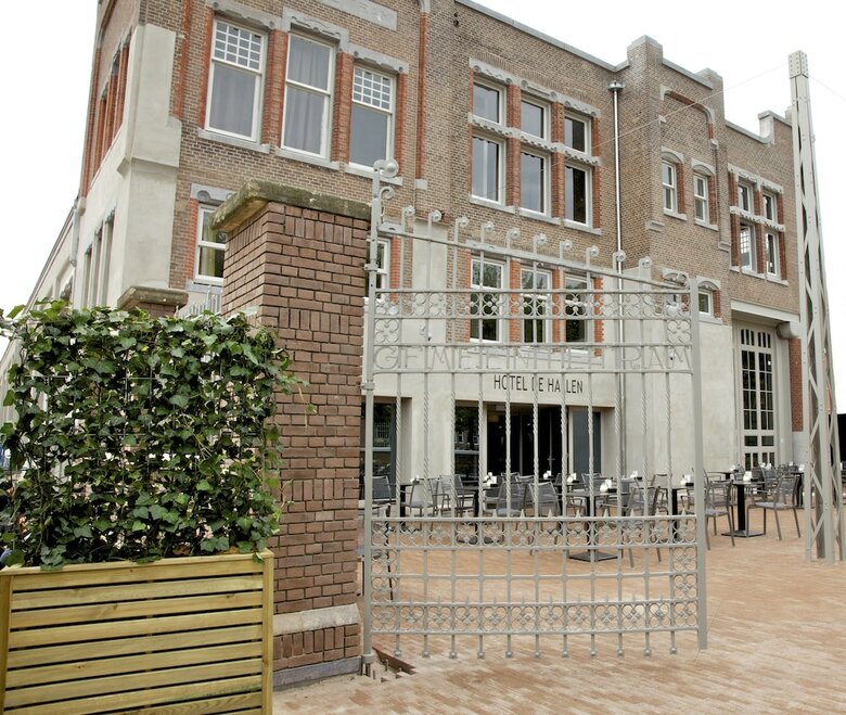 Hotel De Hallen