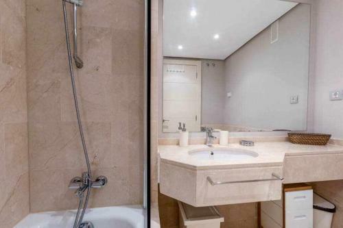 C�modo Apartamento de 2 Dormitorios En Las Colinas