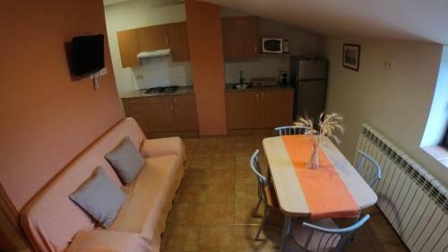 Apartamento Castell de Ceur�. Hotel Rural