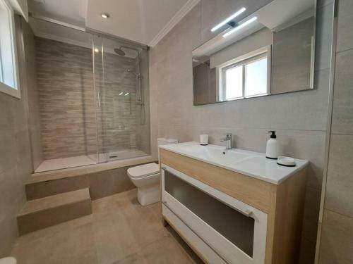 Apartamento Panx�n, A Unos Metros de La Playa.