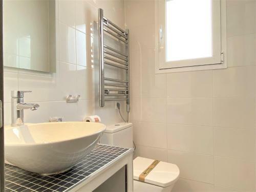 Tuhillo 2d Seaview Apartments Casasol