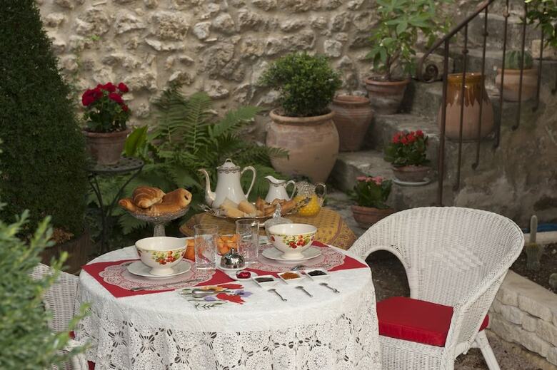 Bed & Breakfast La Maison Du Peintre En Provence