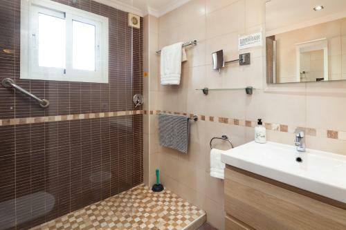 Villa Aljamar Burriana Beach Nerja