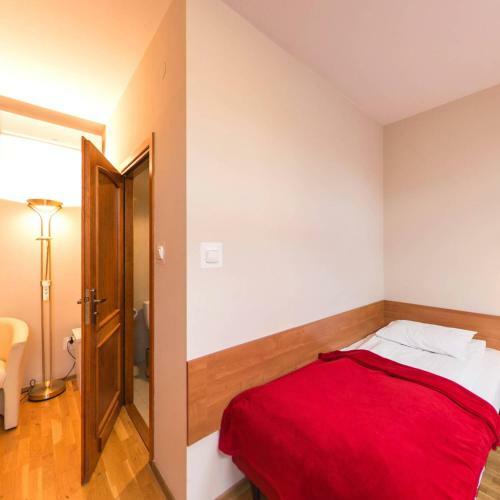 Kajzer Hostel