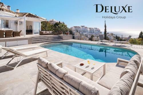 Paradise Villa Near Golf With Sea Views