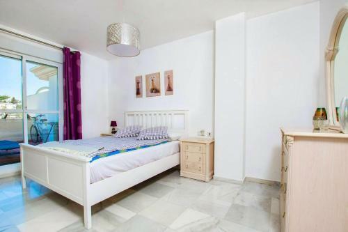 Apartamento 2 Bedrooms Appartement With Shared Pool At Marbella