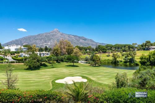 Apartamento Duplex In Nueva Andalucia, Golfers Paradise