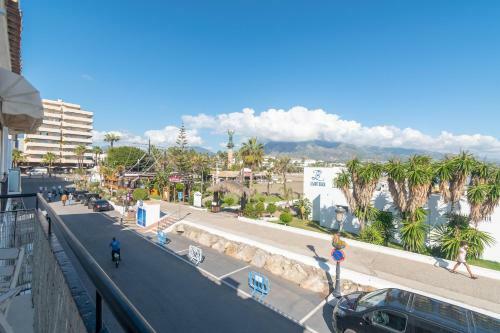 First Line Beach Apartment - Puerto Ban�s