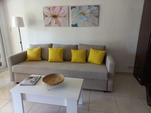 Apartamento Marbella Milla de Oro/ Golden Mille Marbella