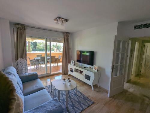 Marbella - Playa Alicate 2br Holiday Apartment