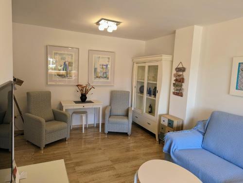 Marbella - Playa Alicate 2br Holiday Apartment