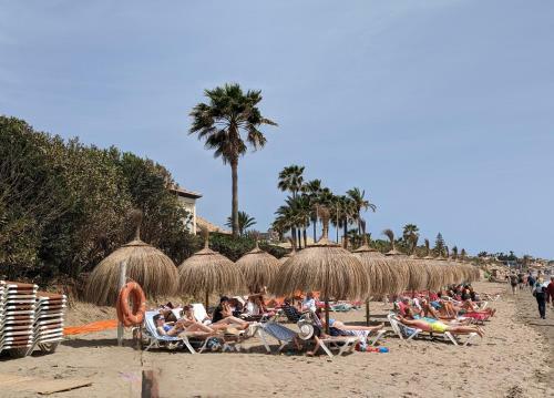 Marbella - Playa Alicate 2br Holiday Apartment