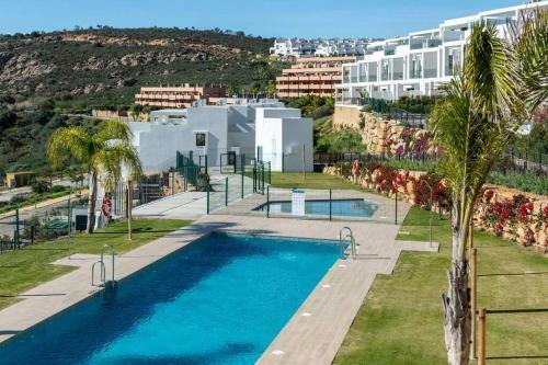 Beautiful House With Nice Jacuzzi On The Topfloor!