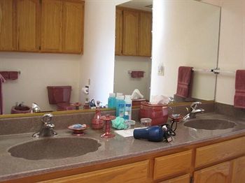 Topanga Canyon Inn Bed And Breakfast