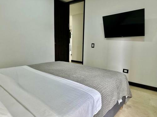 302 Spacious Apartment Nice View In El Poblado