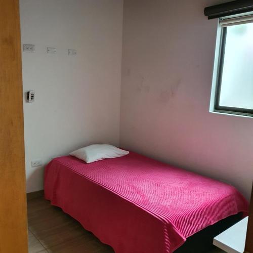 Apartamento Amoblado Barrio Primavera. Tranquilo Y C�modo