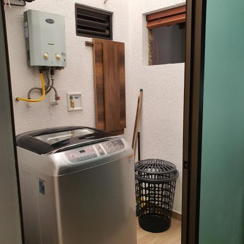 Apartamento Amoblado Barrio Primavera. Tranquilo Y C�modo