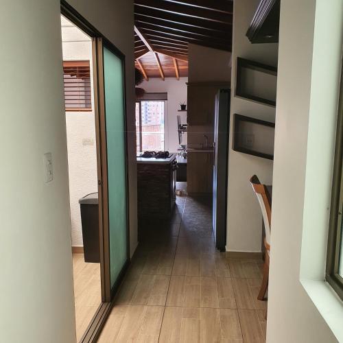 Apartamento Amoblado Barrio Primavera. Tranquilo Y C�modo