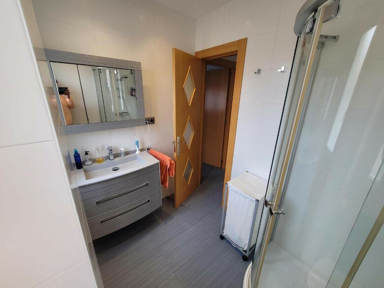 Apartamento Somo A 2 Min de La Playa Con Garaje Privado!