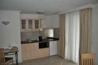 Metropole Hotel Apartments