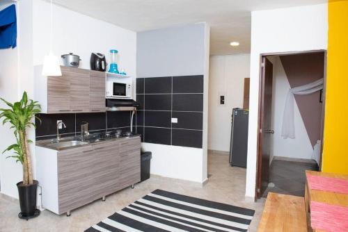 Apartamento Pleasant House 20 People In Laureles