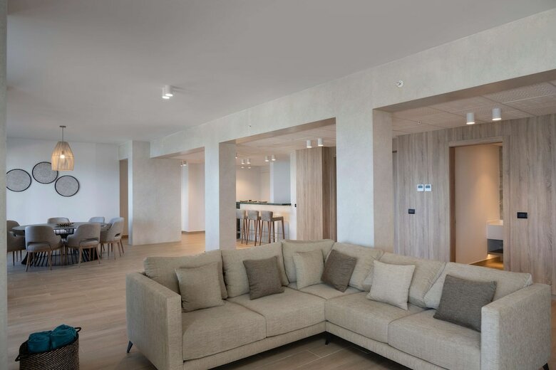 Hotel Serenade All Suites - Adults Only Resort
