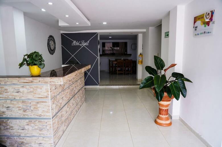 Hotel Jiisot Camarones Inn