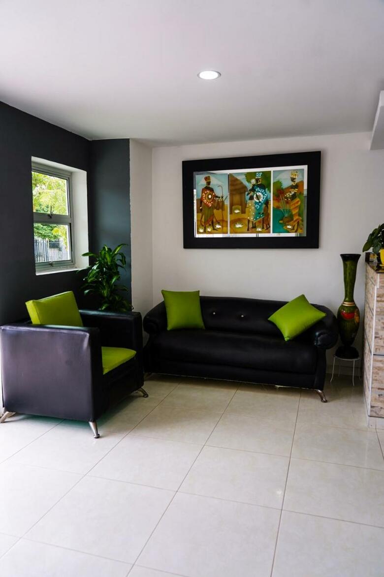 Hotel Jiisot Camarones Inn