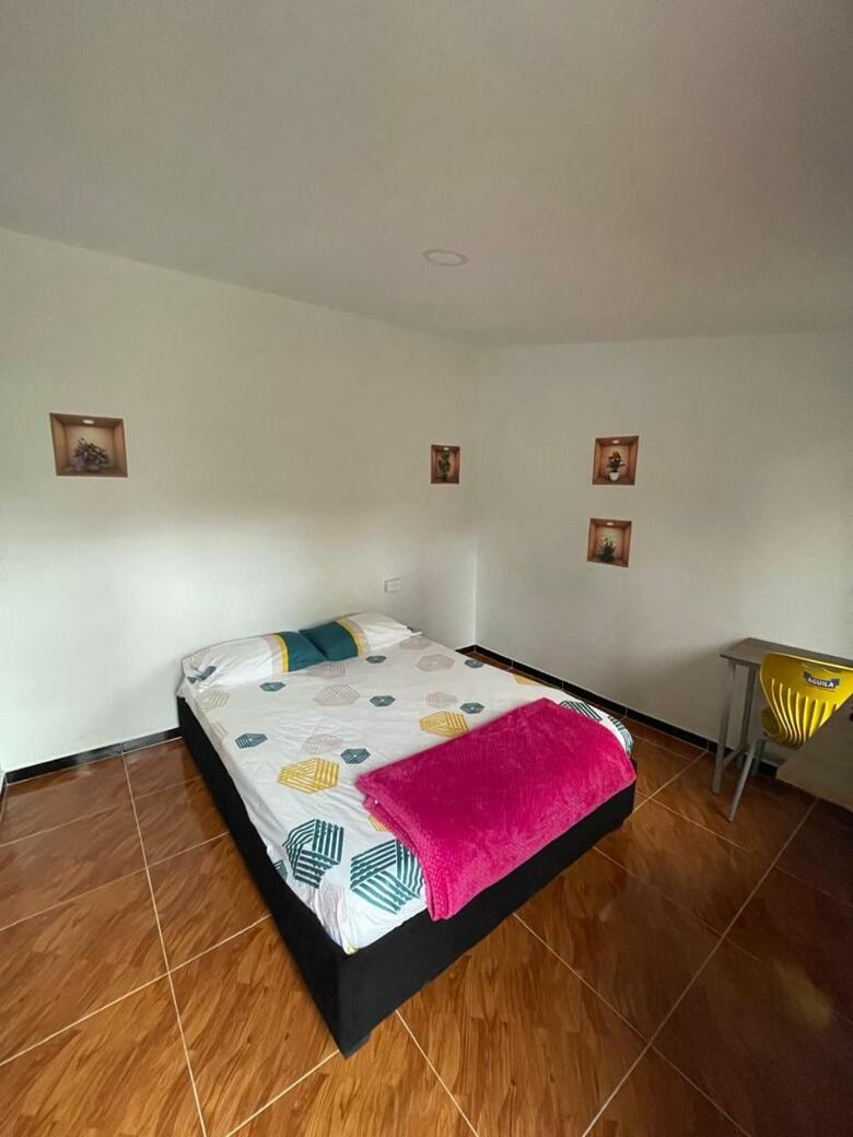 Hotel Pikos Pavas
