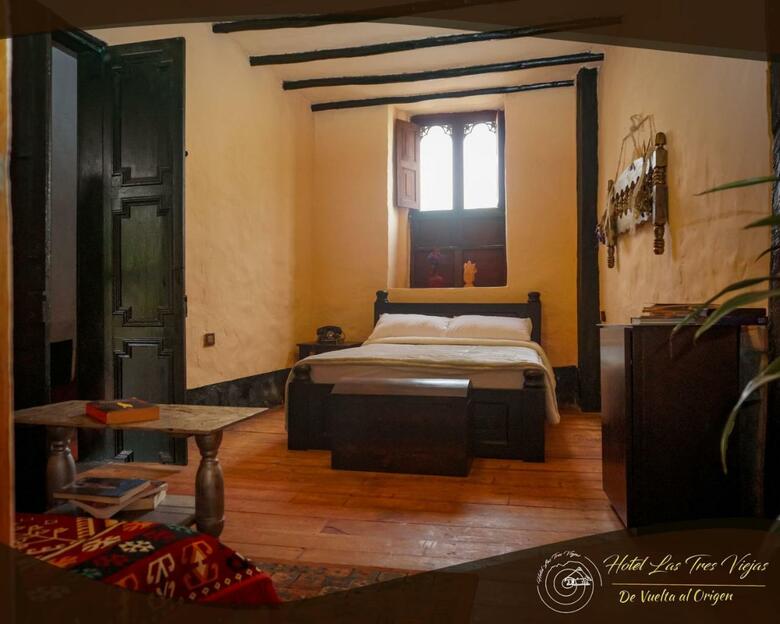 Hotel Las Tres Viejas
