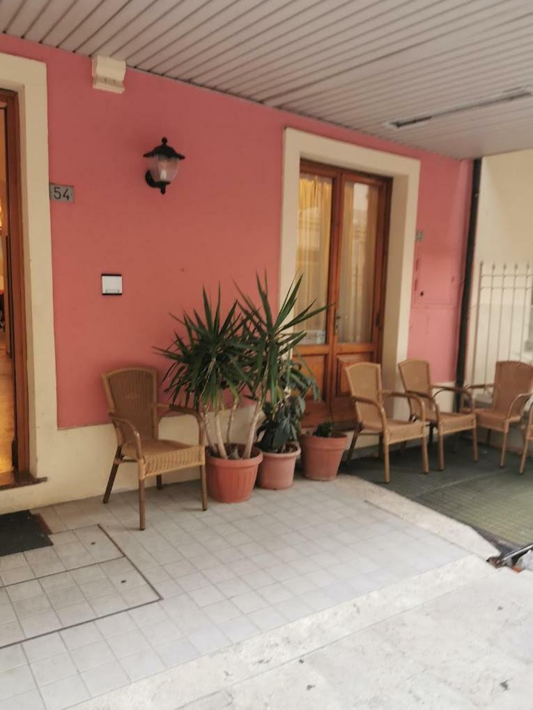 Hotel Holiday