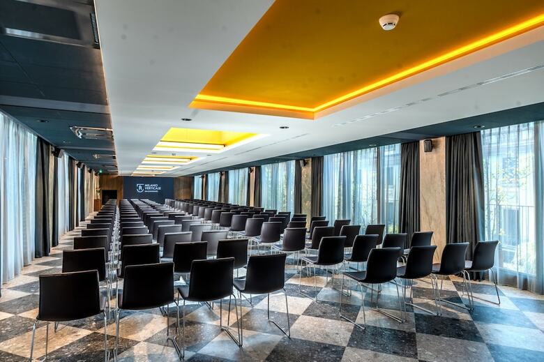 Hotel Milano Verticale | UNA Esperienze