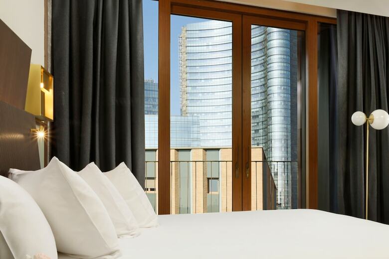 Hotel Milano Verticale | UNA Esperienze