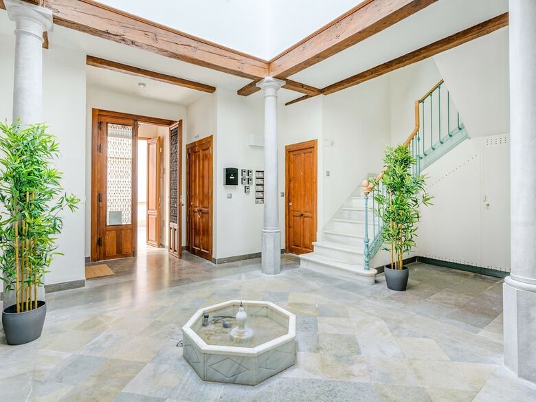 Aparthotel Limehome Granada Calle Mirasol