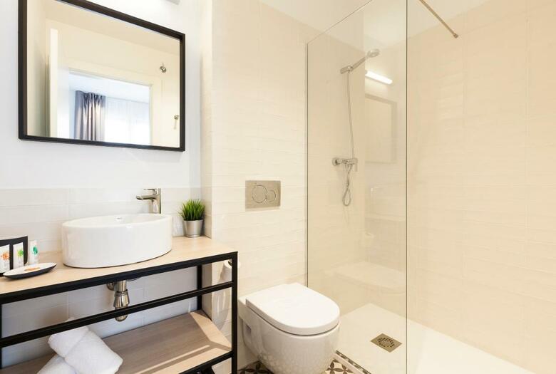 Aspasios Poble Nou Apartments