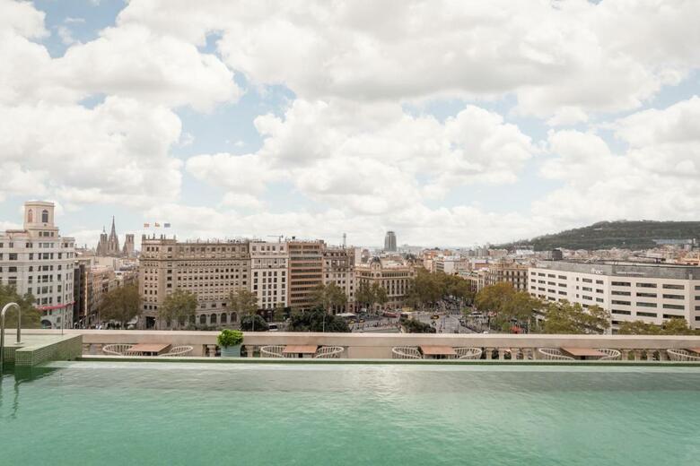 45 Times Barcelona Hotel