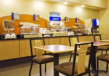 Holiday Inn Express Hotel And Suites Borger