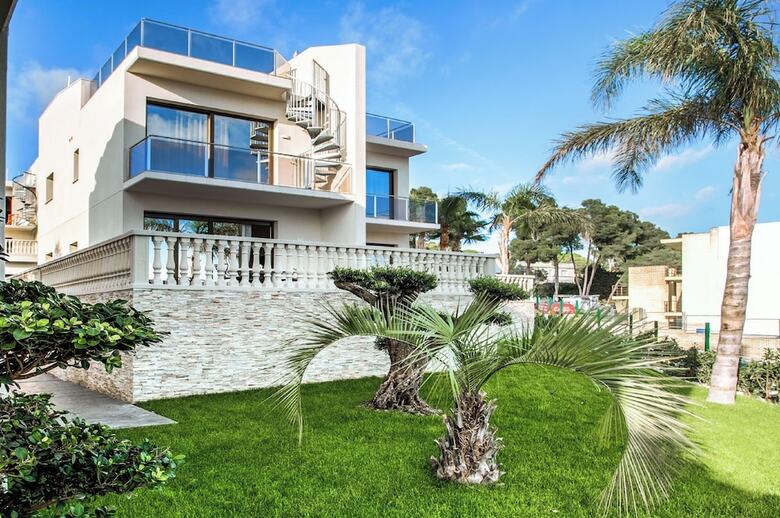 Aparthotel Calma Holiday Villas