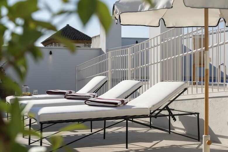 Aparthotel Ra�ces Alameda Casa Palacio