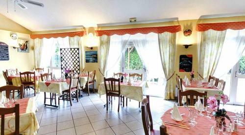 Hotel Le Relais Du Parisis