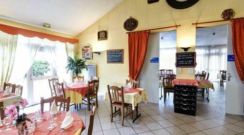 Hotel Le Relais Du Parisis