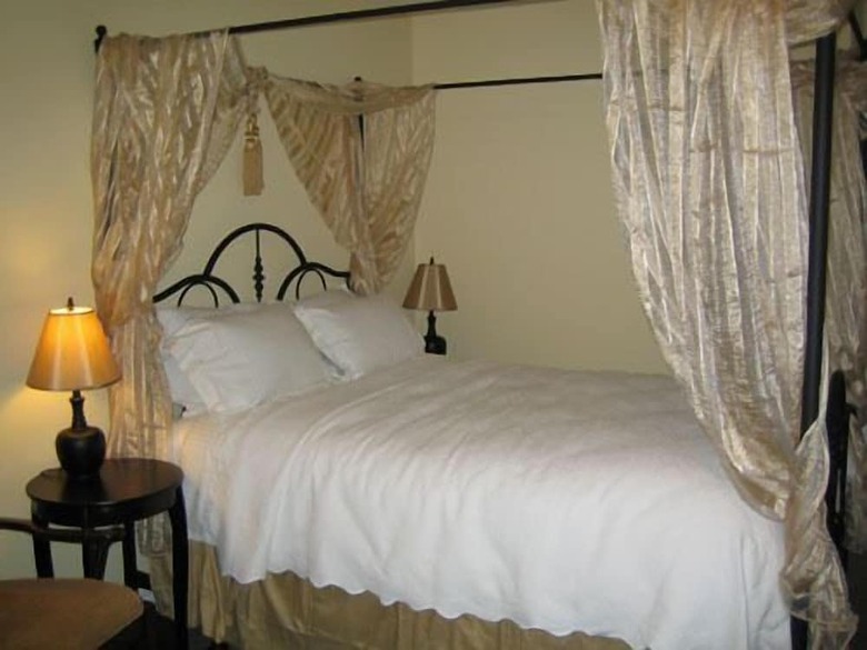 Bed & Breakfast Orchid Inn And Ginger Restaurant