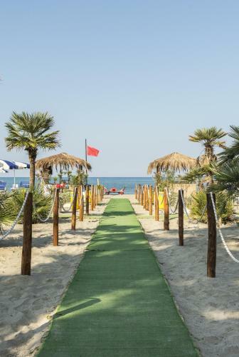 Viviendas Turisticas Villaggio Le Palme