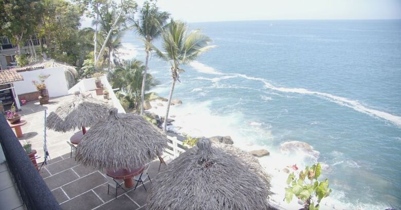 Aparthotel Traditional Sierra Leon Oceanfront Rooms